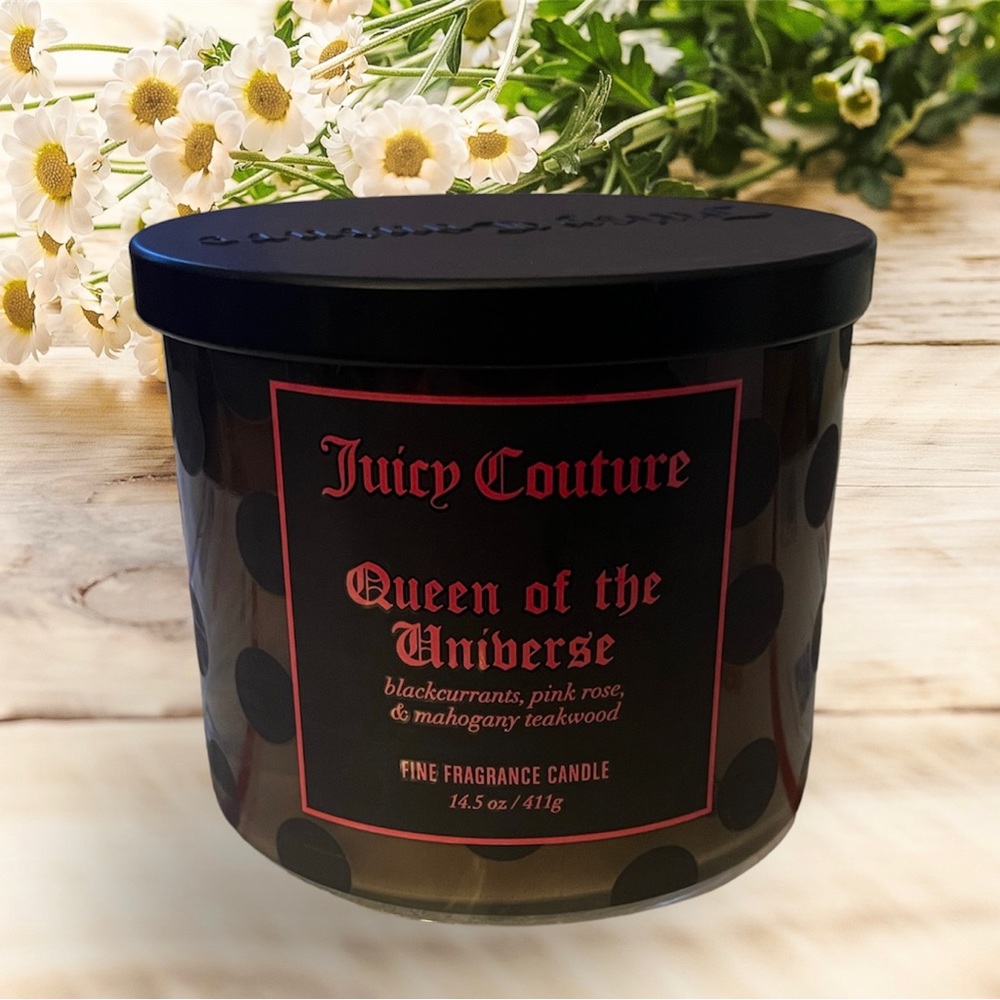 Juicy couture queen of the universe candle